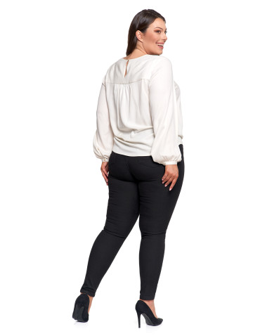 Nowości - Bluzka damska z długim rękawem i subtelnym haftem BIAŁY - produkt 16