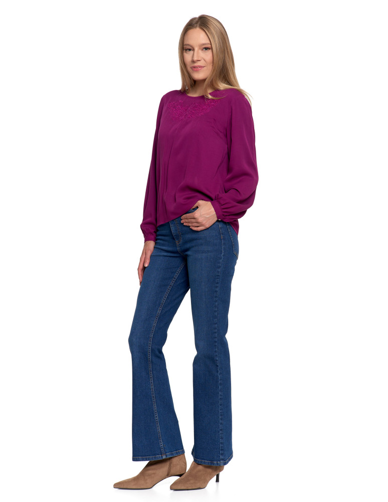 Nowości - Bluzka damska z długim rękawem i subtelnym haftem FIOLETOWY  - produkt moraj.pl 6