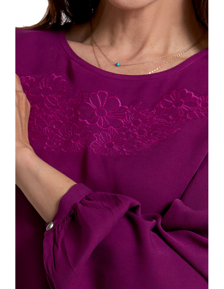 Nowości - Bluzka damska z długim rękawem i subtelnym haftem FIOLETOWY  - produkt moraj.pl 9