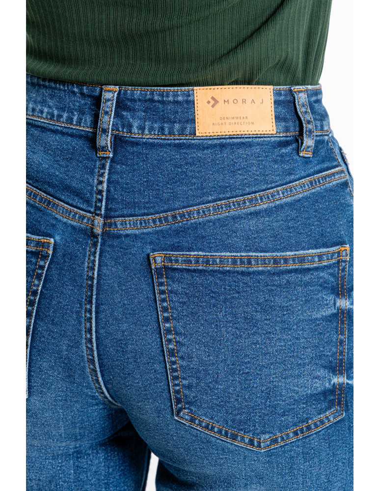 Spodnie - Damskie spodnie jeansowe mom fit NIEBIESKI - produkt moraj.pl 7