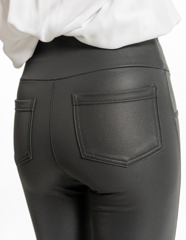 Legginsy - Damskie legginsy z wysokim stanem w stylu skórzanym CZARNY - produkt 5