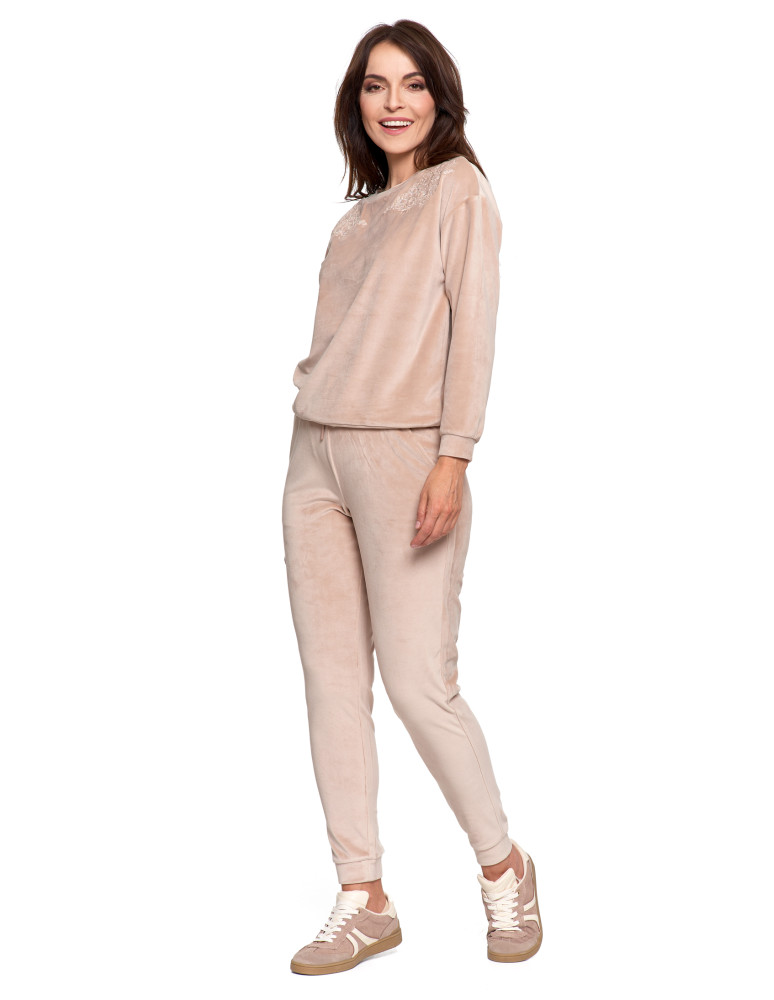 Bluzy - Bluza damska welurowa bez kaptura z haftem BEŻOWY - produkt moraj.pl 11
