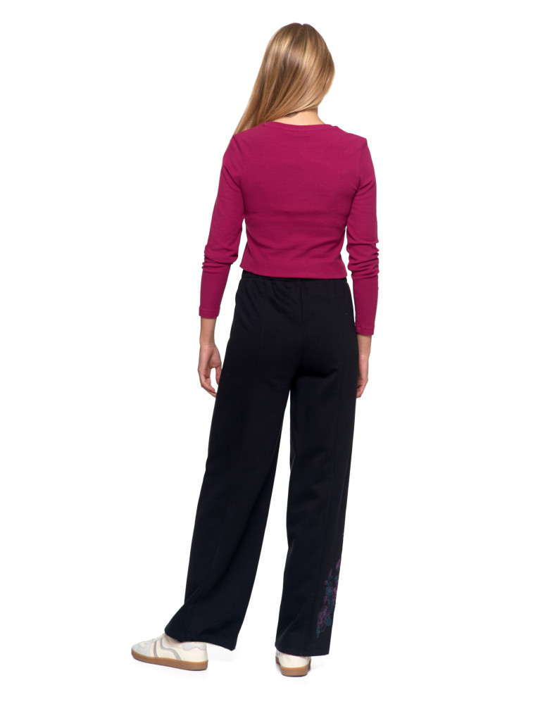 Spodnie - Damskie spodnie dresowe ocieplane z szeroką nogawką i haftem CZARNY  - produkt moraj.pl 3