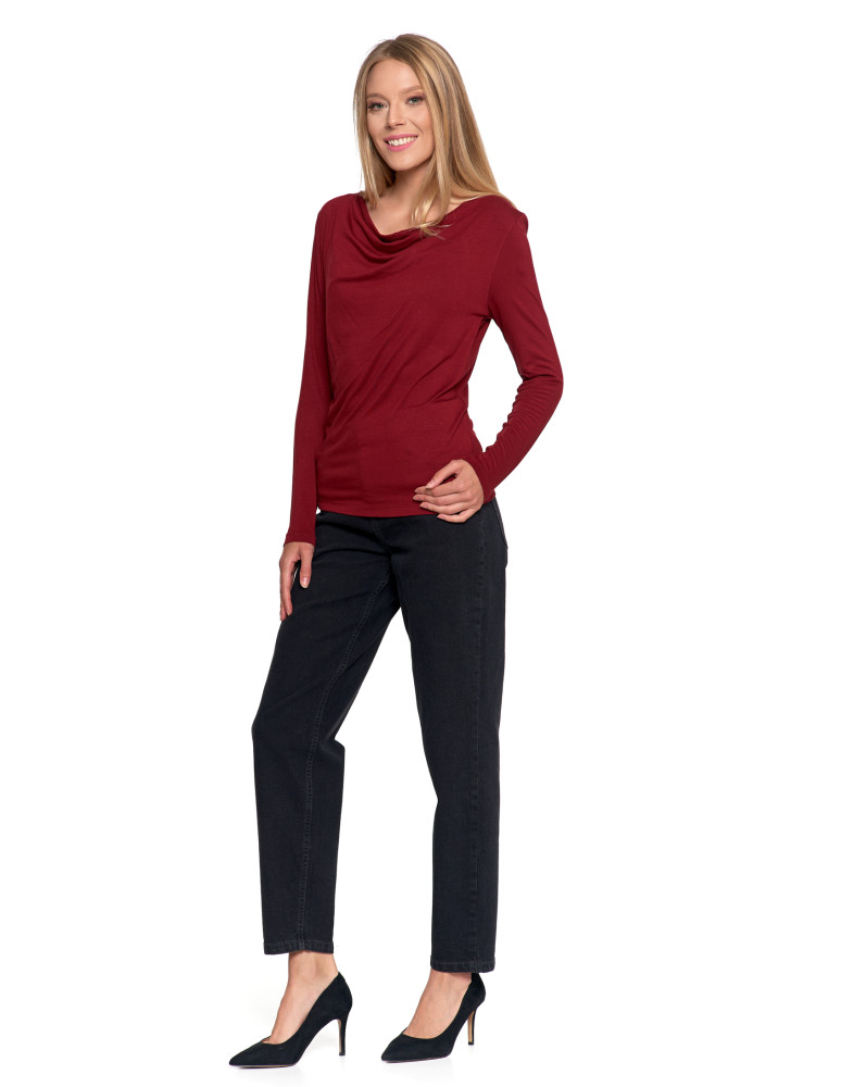 Bluzki i koszule - Bluzka damska z wiskozy z długim rękawem i dekoltem w łódkę CZERWONY - produkt moraj.pl 5