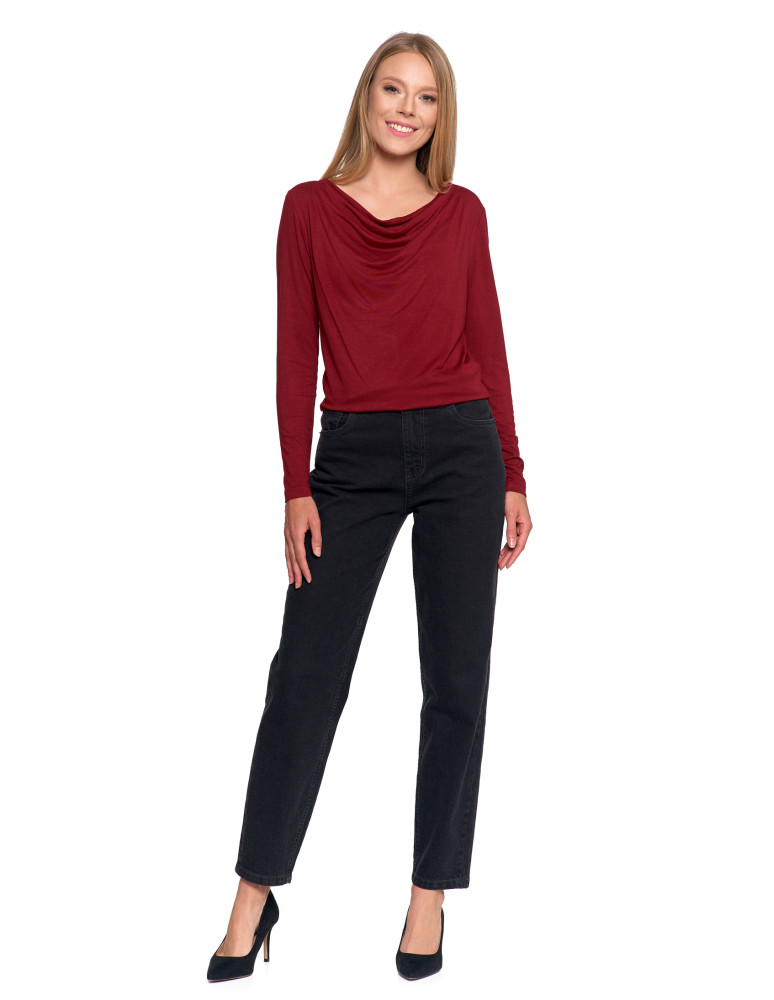 Bluzki i koszule - Bluzka damska z wiskozy z długim rękawem i dekoltem w łódkę CZERWONY - produkt moraj.pl 12