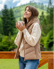 Damska kamizelka krótka pikowana z kapturem