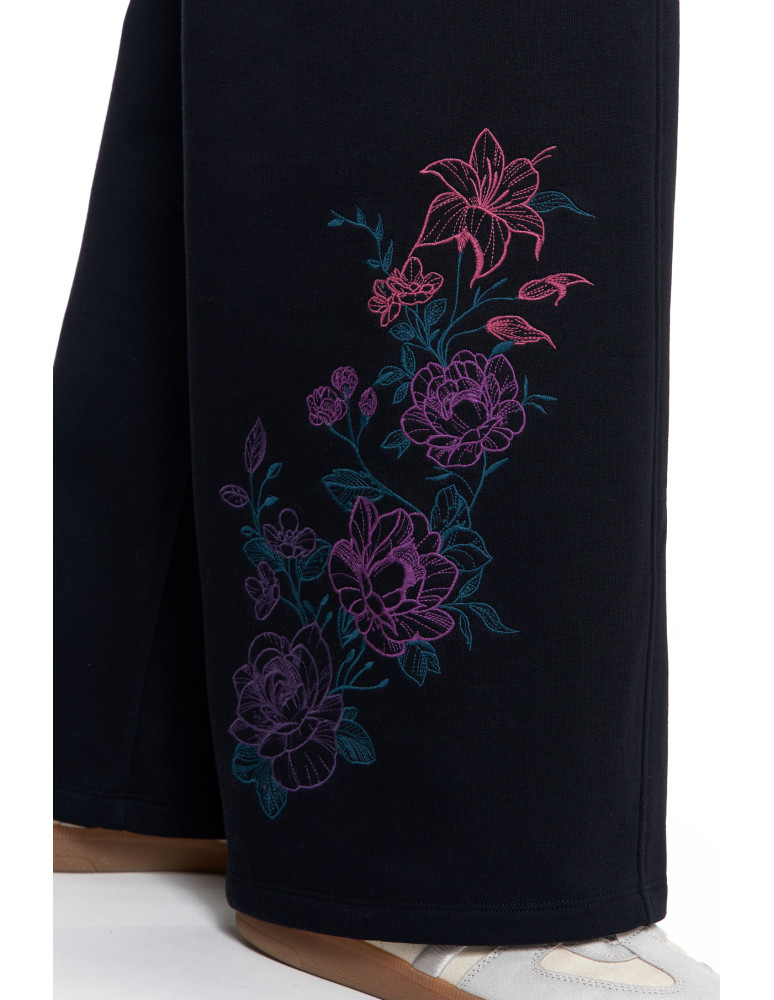 Spodnie - Damskie spodnie dresowe ocieplane z szeroką nogawką i haftem CZARNY  - produkt moraj.pl 7