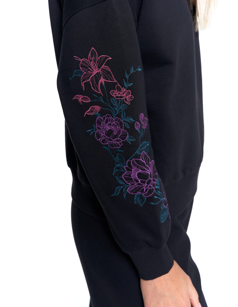 Bluzy - Bluza dresowa damska ocieplana luźna z haftowanymi rękawami CZARNY  - produkt moraj.pl 7