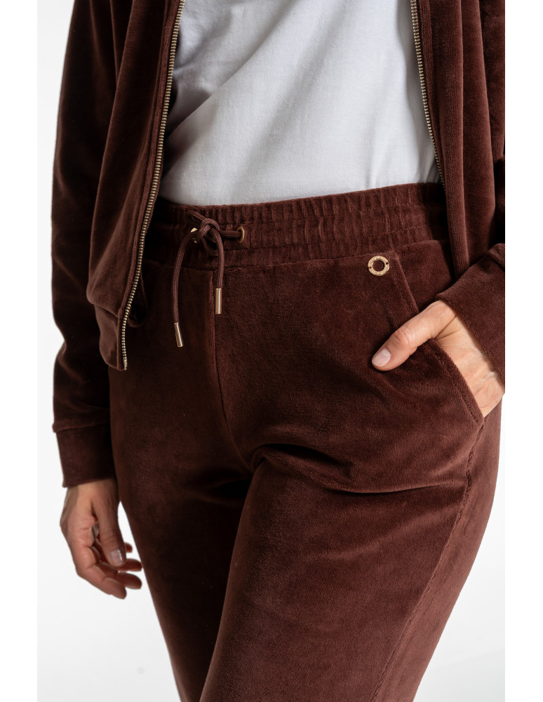 Spodnie - Damskie spodnie dresowe welurowe z bawełny BRĄZOWY - produkt moraj.pl 8