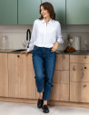 Damskie spodnie jeansowe mom fit NIEBIESKI