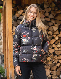 Damska kurtka pikowana krótka z wysoką stójką