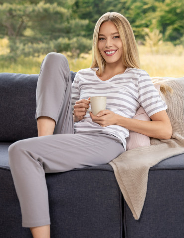 Krótki rękaw - Piżama damska w paski z prostymi spodniami WZÓR 1 - produkt 7