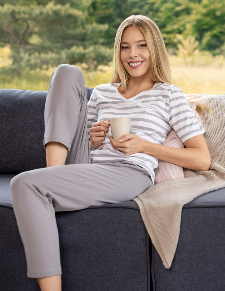 Krótki rękaw - Piżama damska w paski z prostymi spodniami WZÓR 1 - produkt moraj.pl 7