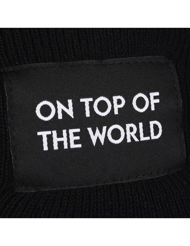 Czapki - Czapka damska przejściowa beanie z wiskozy z naszywką CZARNY - produkt moraj.pl 2