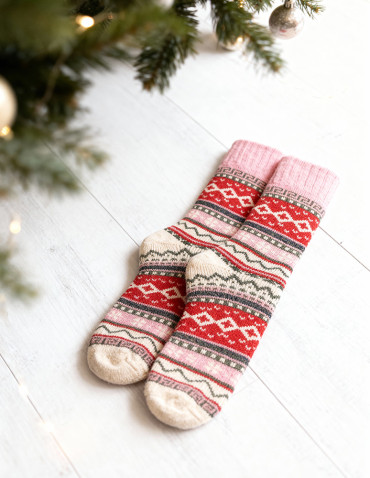 Długie - Damskie ciepłe skarpetki z wełny w skandynawskie wzory WZÓR 1 - produkt 3