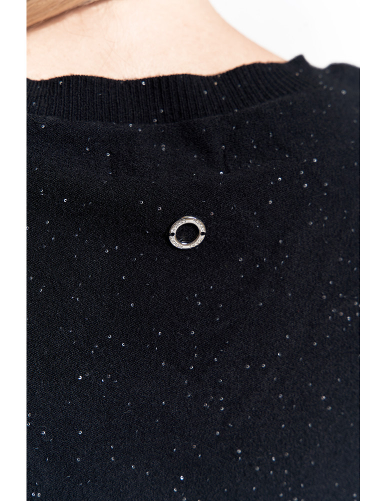 Swetry - Sweter damski z wiskozy o luźnym kroju i cekinami CZARNY - produkt moraj.pl 5