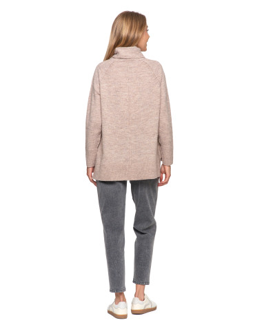 Swetry - Sweter damski z golfem i wydłużonym tyłem BEŻOWY - produkt 6