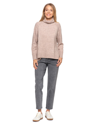 Swetry - Sweter damski z golfem i wydłużonym tyłem BEŻOWY - produkt 10