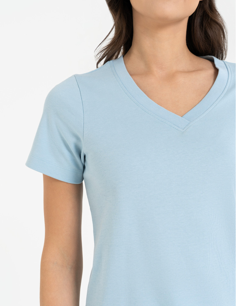 Koszulki i T-shirty - T-shirt damski z dekoltem w serek z dzianiny NIEBIESKI  - produkt moraj.pl 19