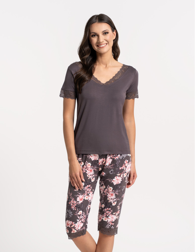 Piżamy z krótkim rękawem - Piżama damska dwuczęściowa z wiskozy WZÓR 1 - produkt moraj.pl 1