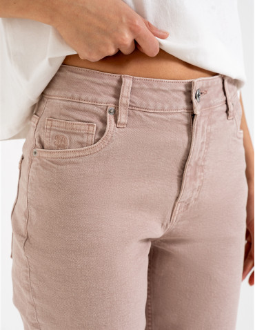 Spodnie damskie - Damskie spodnie jeansowe mom fit JASNY RÓŻOWY - produkt 2