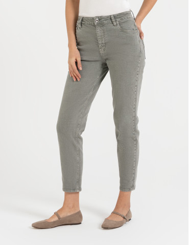 Spodnie damskie - Damskie spodnie jeansowe mom fit JASNY ZIELONY - produkt 5