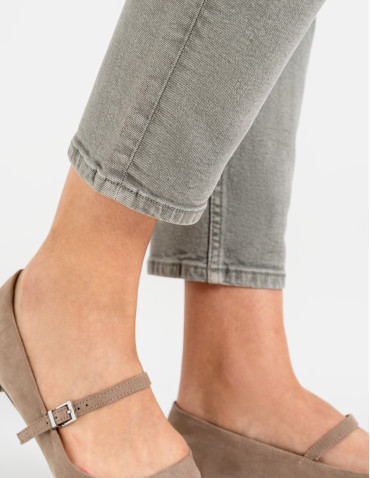 Spodnie damskie - Damskie spodnie jeansowe mom fit JASNY ZIELONY - produkt 10