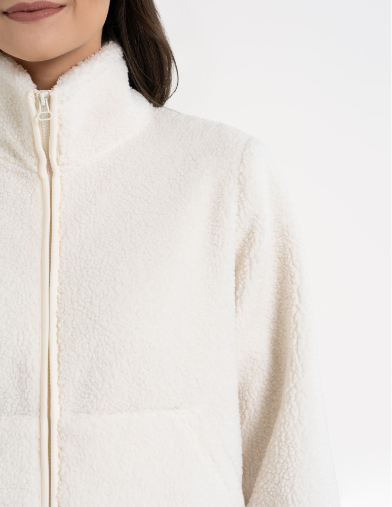 Bluzy damskie - Bluza damska sherpa ze stójką KREMOWY - produkt moraj.pl 6