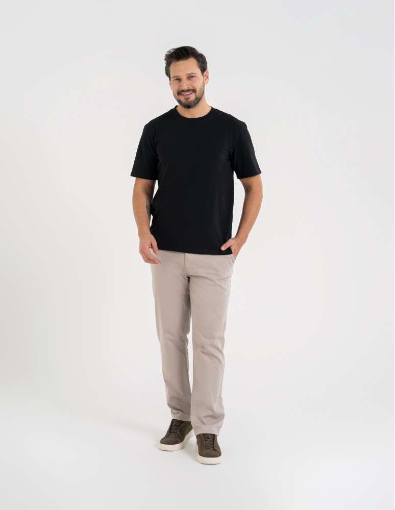 Koszulki i Tank Topy - Koszulka męska t-shirt z bawełny czesanej CZARNY  - produkt moraj.pl 4