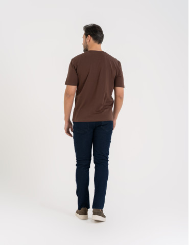 Koszulki z krótkim rękawem - T-shirt męski bawełniany z haftowanym napisem o klasycznym kroju BRĄZOWY - produkt 5