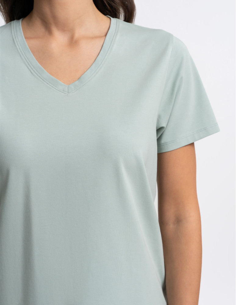 Piżamy z krótkim rękawem - Piżama damska z krótkim rękawem i spodniami 3/4 w groszki ZIELONY  - produkt moraj.pl 3