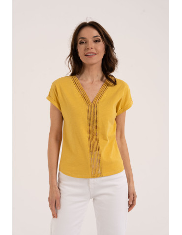 Bluzki i koszule - Bluzka damska bawełniana z ażurową wstawką i dekoltem V ŻÓŁTY - produkt 1