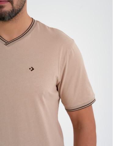 Koszulki z krótkim rękawem - Męska koszulka z krótkim rękawem z dekoltem V JASNY BRĄZOWY - produkt 2