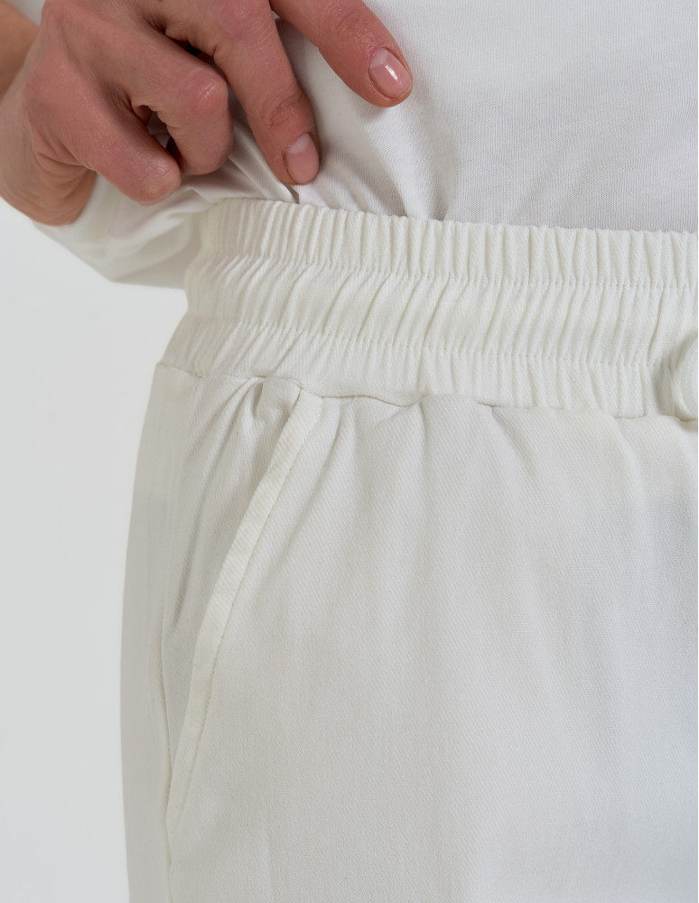 Spodnie damskie - Spodnie damskie joggery elastyczne z wiązaniem BIAŁY  - produkt moraj.pl 9