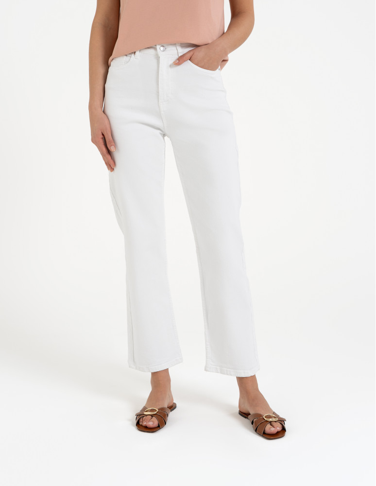 Spodnie damskie - Damskie jeansy z wysokim stanem i prostą nogawką BIAŁY  - produkt moraj.pl 2