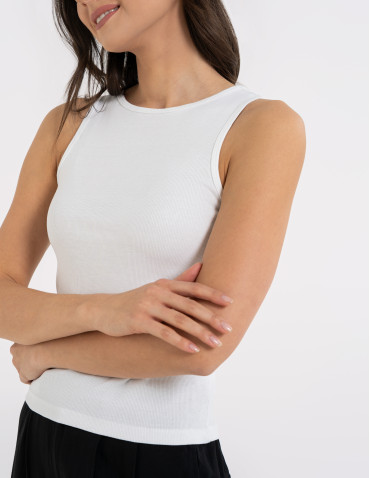 Topy na ramiączkach - Damska koszulka Tank Top w prążek BEŻOWY - produkt 4