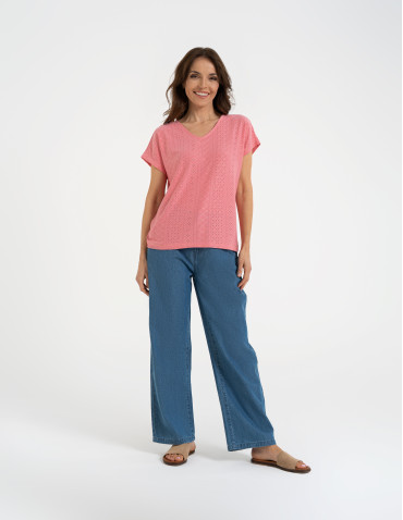 Bluzki z krótkim rękawem - Bluzka damska ażurowa z ozdobnym wycięciem na plecach RÓŻOWY - produkt 8