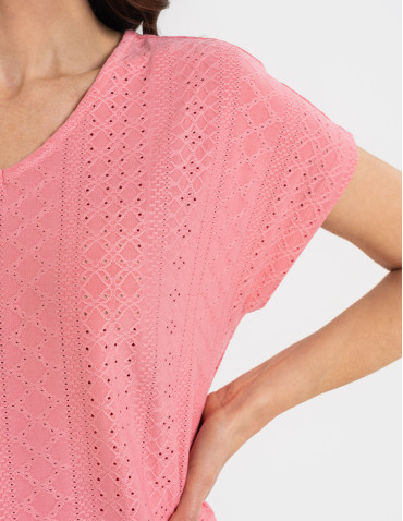 Bluzki z krótkim rękawem - Bluzka damska ażurowa z ozdobnym wycięciem na plecach RÓŻOWY - produkt 4
