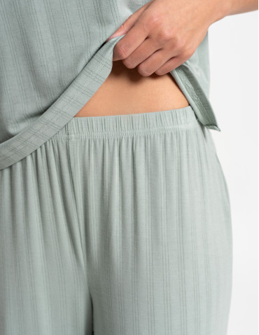 Piżamy z krótkim rękawem - Piżama damska dwuczęściowa z szerokimi spodniami JASNY ZIELONY - produkt 10