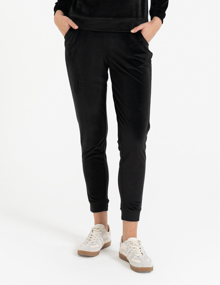 Spodnie dresowe - Spodnie damskie welurowe z wysokim stanem CZARNY - produkt moraj.pl 2