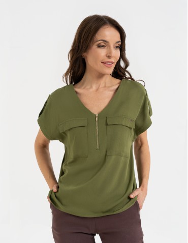 Bluzka damska z krótkim rękawem i kieszeniami - ZIELONY