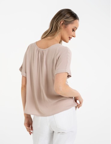 Bluzki i koszule - Bluzka damska z wiskozy z guzikami przy dekolcie BEŻOWY - produkt 6