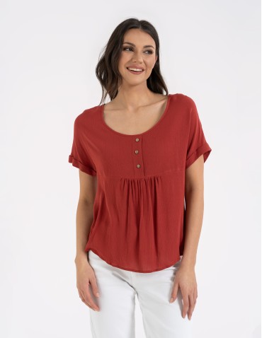Bluzki i koszule - Bluzka damska z wiskozy z guzikami przy dekolcie CZERWONY - produkt 3