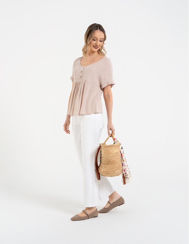 Bluzki i koszule - Bluzka damska z wiskozy z guzikami przy dekolcie BEŻOWY  - produkt moraj.pl 3