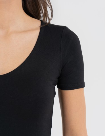 Bluzki i koszule - Bluzka damska z dekoltem w serek wiskozowa bez wzoru CZARNY - produkt 4