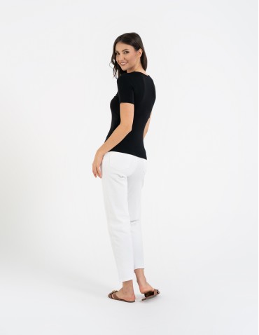 Bluzki i koszule - Bluzka damska z dekoltem w serek wiskozowa bez wzoru CZARNY - produkt 9