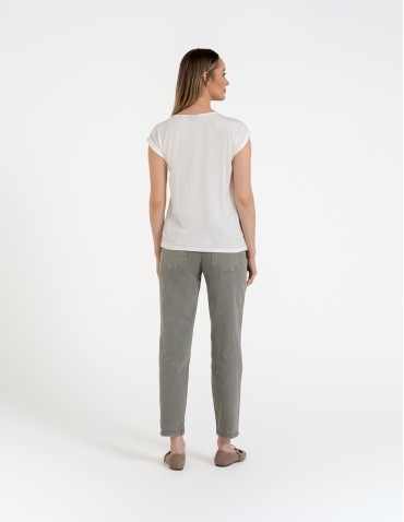 Bluzki i koszule - Elegancka bluzka damska z dekoracyjnymi dżetami BIAŁY - produkt 6