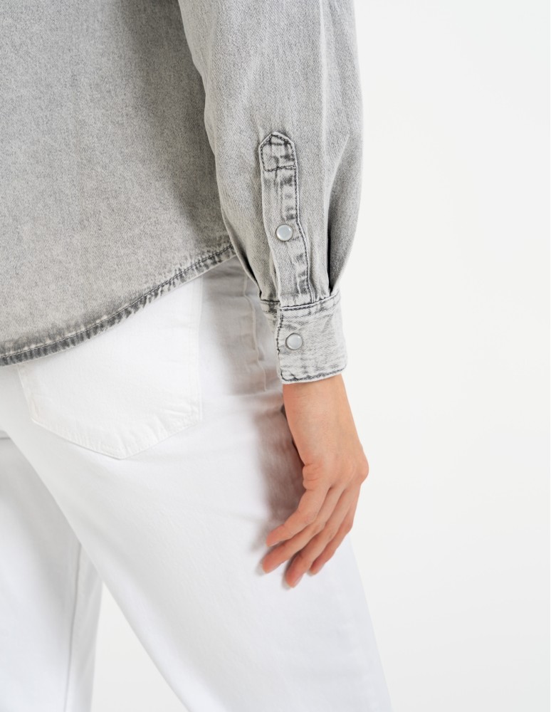 Bluzki i koszule - Koszula jeansowa damska w stylu denim SZARY - produkt moraj.pl 10