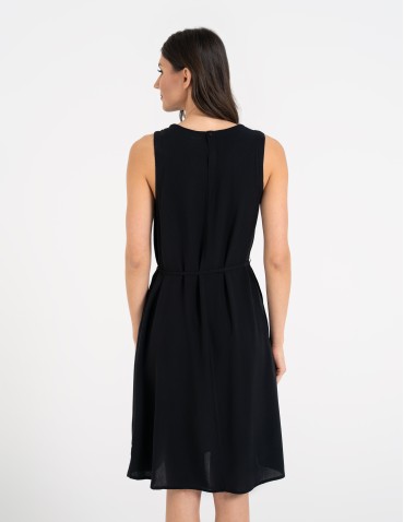 Sukienki i kombinezony - Sukienka damska wiskozowa z wiązaniem w talii i kieszeniami CZARNY - produkt 6