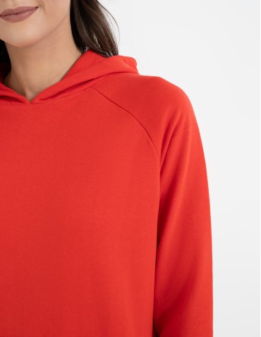 Bluzy damskie - Bluza damska dresowa oversize z kapturem CZERWONY - produkt 13